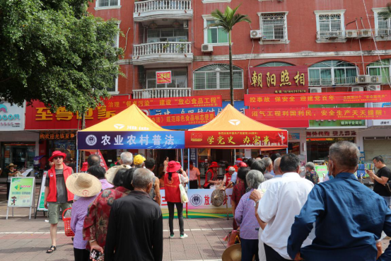 我为群众办实事 质量安全进乡村 科技创新促振兴 莆田市农业农村局开展放心农资下乡进村宣传活动437.png