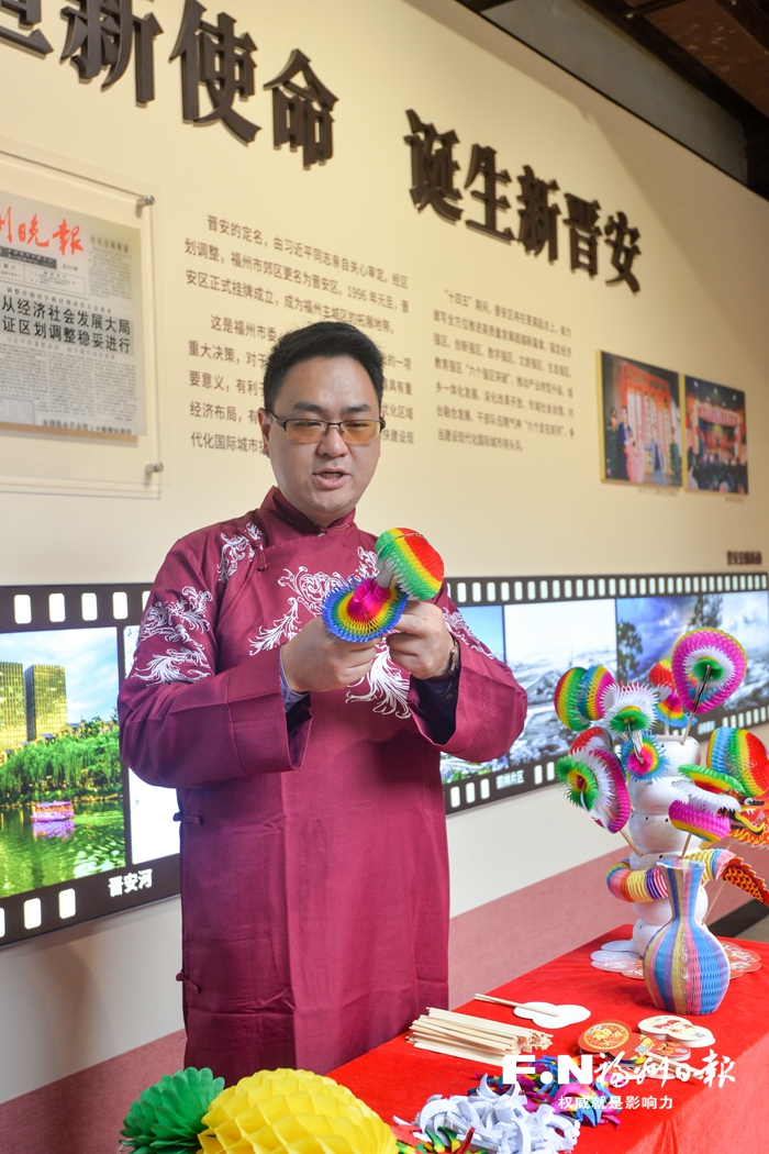 晋安纸翻花非遗亮相央视舞台：似花不是花 翻出百花样